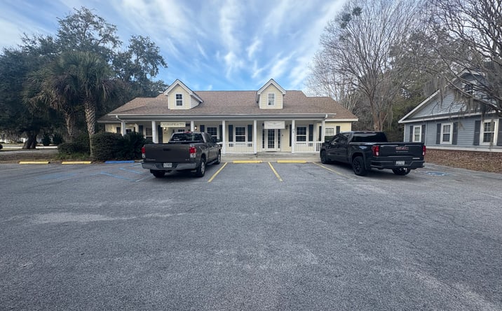 Pictures of Office property located at 27B Kemmerlin Ln, Beaufort, SC 29907 for lease - image #1