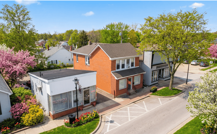 Pictures of Retail, Office property located at 125 W Main St, Mason, OH 45040 for lease - image #1