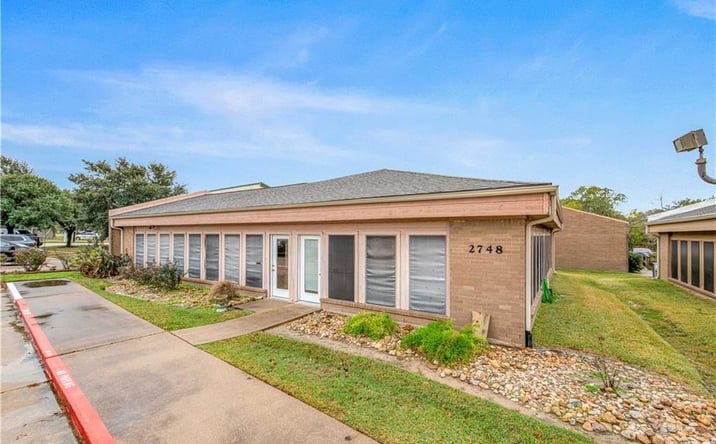 Pictures of Office property located at 2748 Longmire Dr, College Station, TX 77845 for lease - image #1