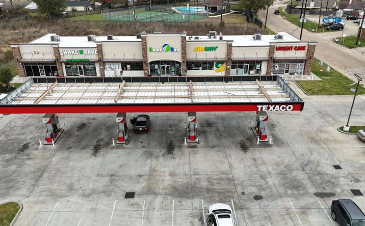 Pictures of Retail property located at 8300 Antoine Dr, Houston, TX 77088 for lease - image #1