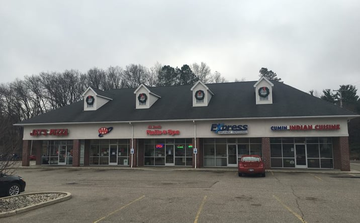 Pictures of Retail, Office, Restaurant property located at 3321 Stadium Dr, Kalamazoo, MI 49008 for lease - image #1