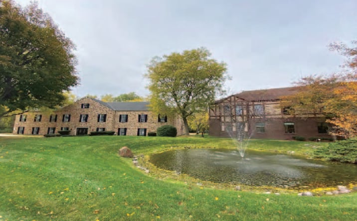 Pictures of Retail, Office property located at 5205, 5215, 5225 North Ironwood Road, Glendale, WI 53217 for lease - image #1