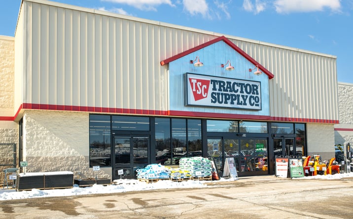 Pictures of Retail, Office, Restaurant property located at 720-756 Broadway St, Berlin, WI 54923 for lease - image #1