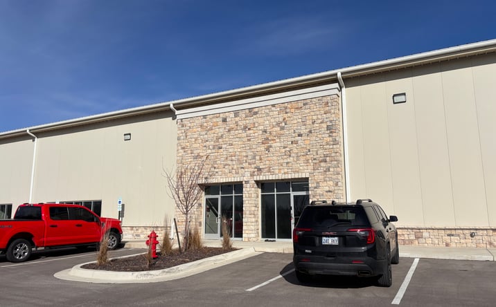Pictures of Office property located at 18760 Johnson Drive, Shawnee, KS 66217 for lease - image #1