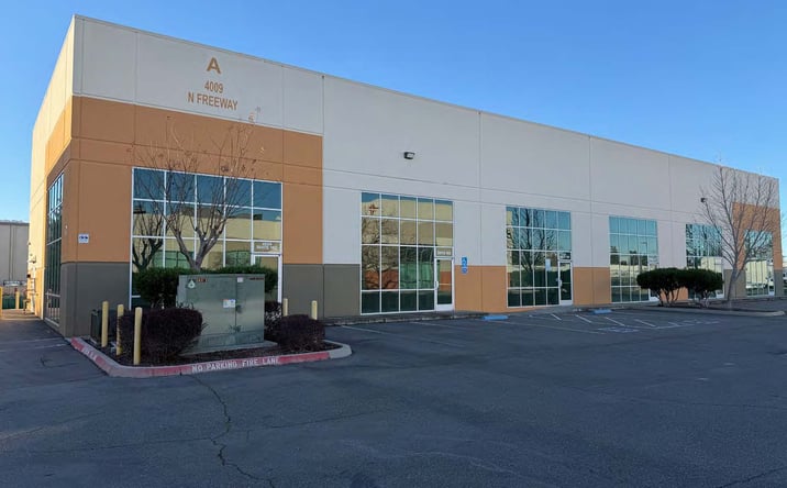 Pictures of Retail, Industrial property located at 4009 N Freeway Blvd, Sacramento, CA 95834 for lease - image #1
