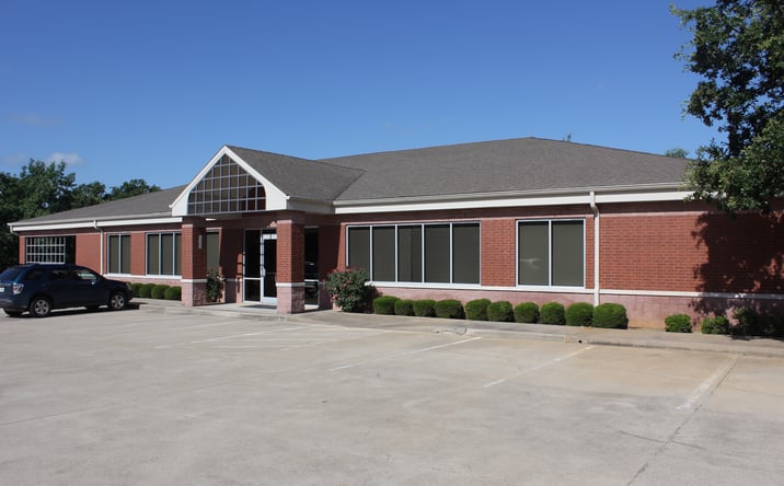 Pictures of Office property located at 2170 W Interstate 20, Arlington, TX 76017 for lease - image #1