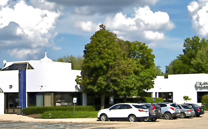 Pictures of Office property located at 33200 Dequindre Rd, Sterling Heights, MI 48310 for lease - image #1