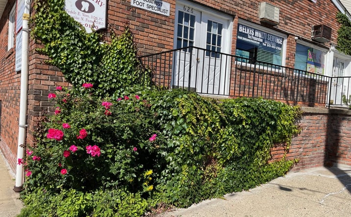 Pictures of Office property located at 626 McLean Ave, Yonkers, NY 10705 for lease - image #1