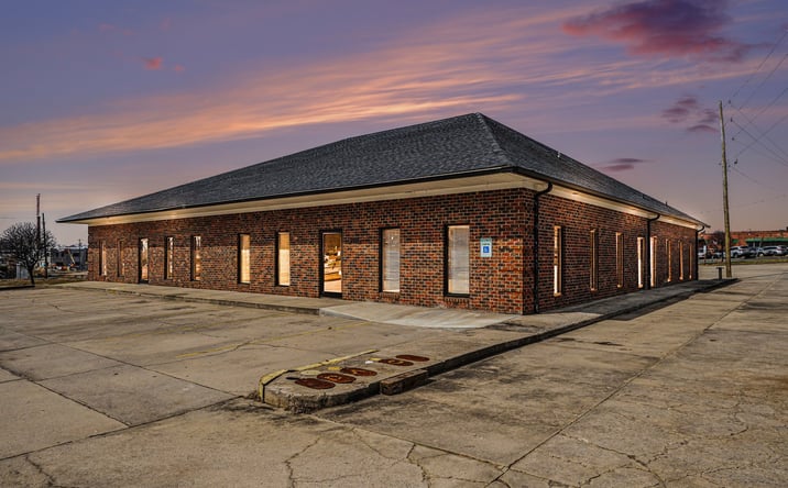 Pictures of Office property located at 208 W Salisbury St, Asheboro, NC 27203 for lease - image #1