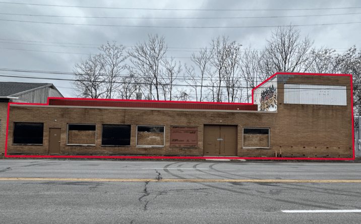 Pictures of Industrial property located at 1131 Erie Blvd W, Syracuse, NY 13204 for lease - image #1
