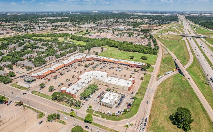 Pictures of Retail property located at 2501-2535 E. Arkansas Ln., Arlington, TX 76010 for lease - image #1