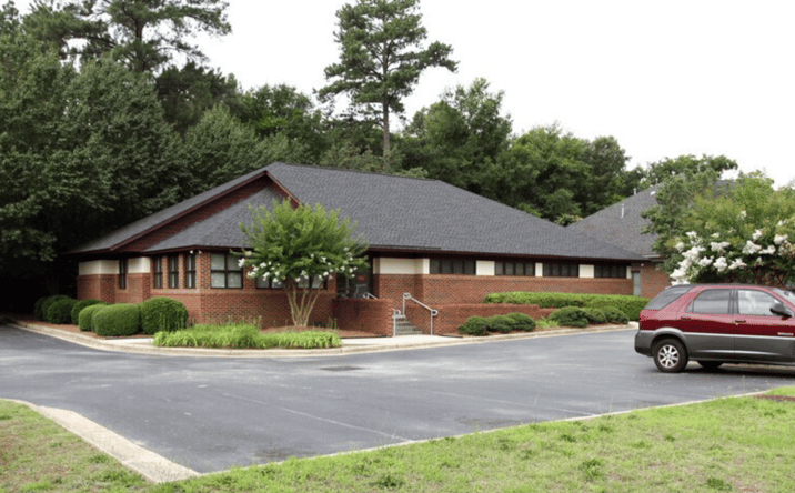 Pictures of Office property located at 3645 Cape Center Dr, Fayetteville, NC 28304 for lease - image #1