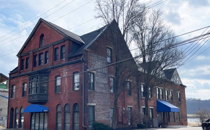 Pictures of Office property located at 2943 Riverside Dr, Cincinnati, OH 45226 for lease - image #1