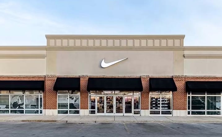 Pictures of Retail property located at 712 E 87th Street, Chicago, IL 60619 for lease - image #1