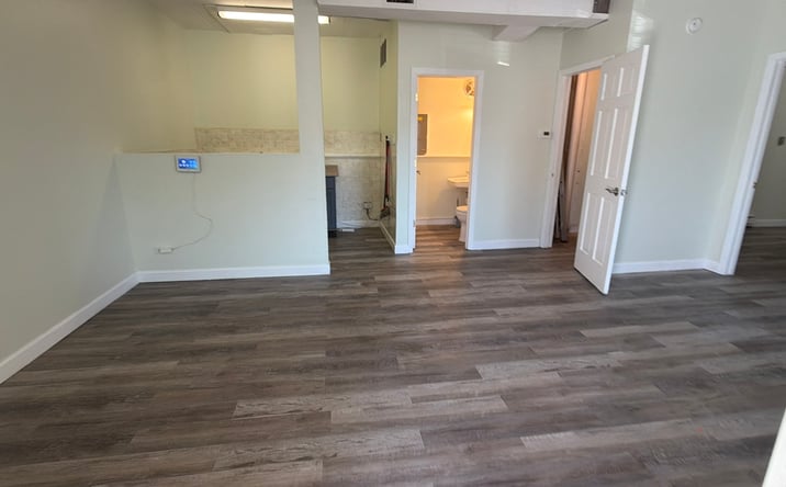 Pictures of Office property located at 18154 Martin Avenue, Homewood, IL 60430 for lease - image #1