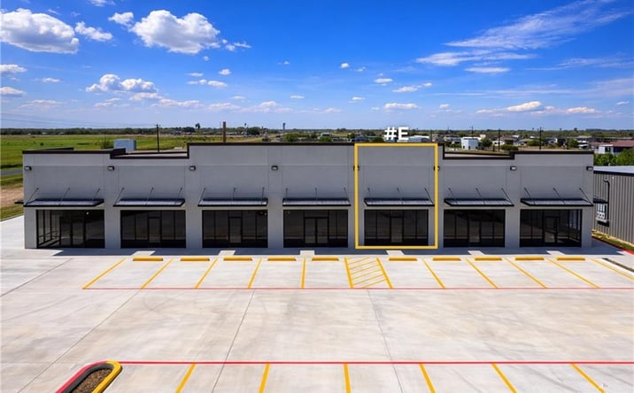 Pictures of Office, Restaurant, Retail property located at 3419 Alamo Road #E, Edinburg, TX 78542 for lease - image #1