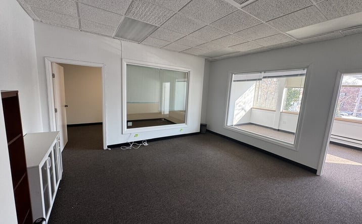 Pictures of Office property located at Plandome Rd, Manhasset, NY 11030 for lease - image #1