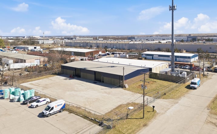 Pictures of Industrial property located at 473 Roberts Ave, Louisville, KY 40214 for lease - image #1