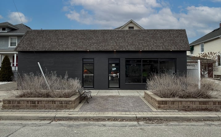 Pictures of Office, Retail property located at 820 S Washington Ave, Royal Oak, MI 48067 for lease - image #1