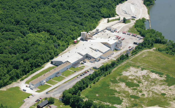 Pictures of Industrial property located at 1901 Henderson Dr, Lorain, OH 44052 for lease - image #1
