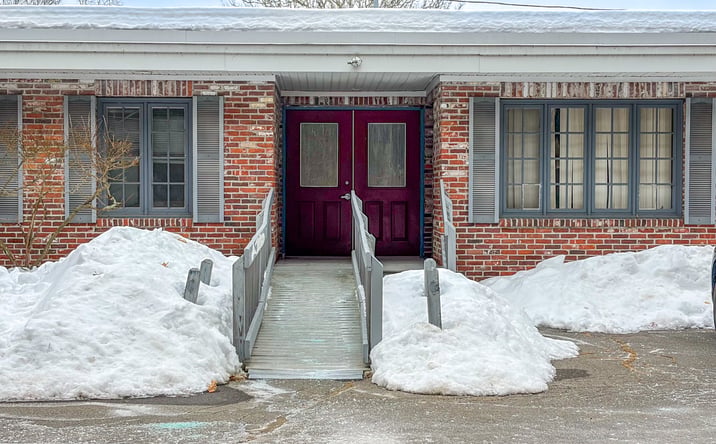Pictures of Office property located at 289 Main St, Salem, NH 03079 for lease - image #1
