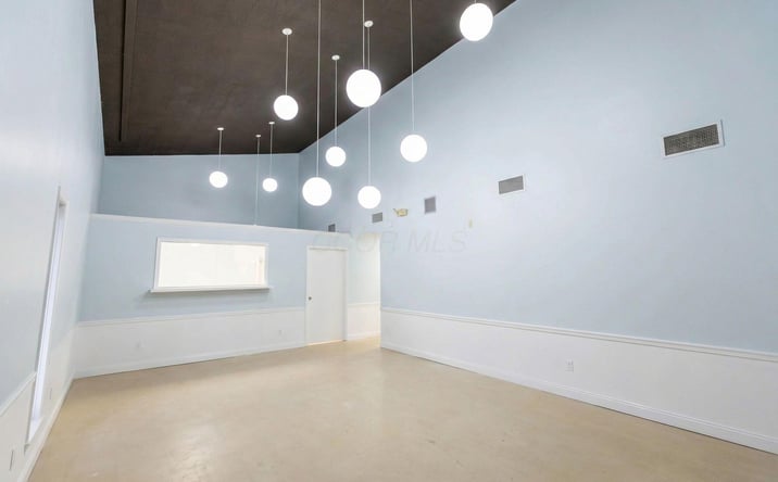 Pictures of Office property located at 1981 Granville Pike NE, Lancaster, OH 43130 for lease - image #1