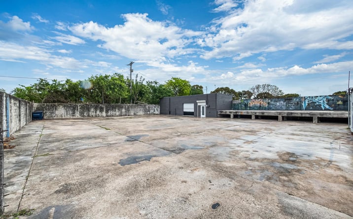 Pictures of Retail, Office, Land property located at 4647 NW 17th Ave, Miami, FL 33142 for lease - image #1
