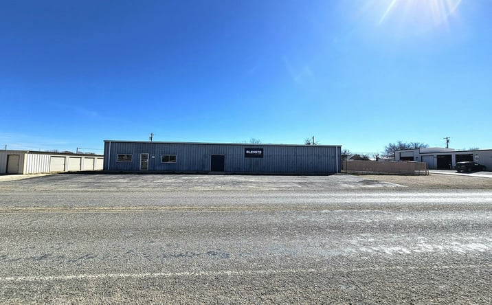 Pictures of Office property located at 604 Kent St, Merkel, TX 79536 for lease - image #1