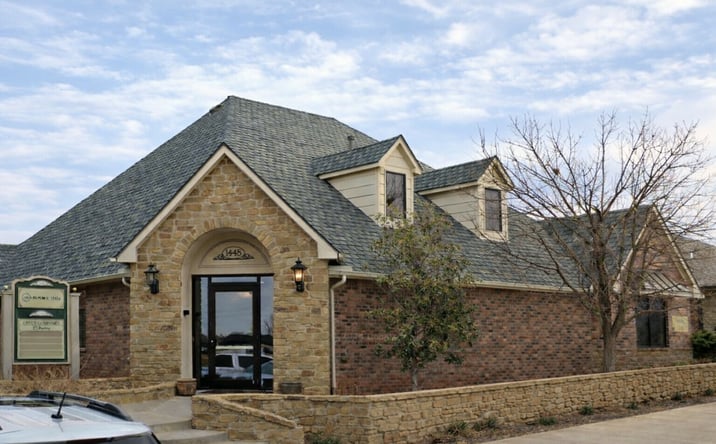 Pictures of Office property located at 1448 N Mustang Rd, Mustang, OK 73064 for lease - image #1