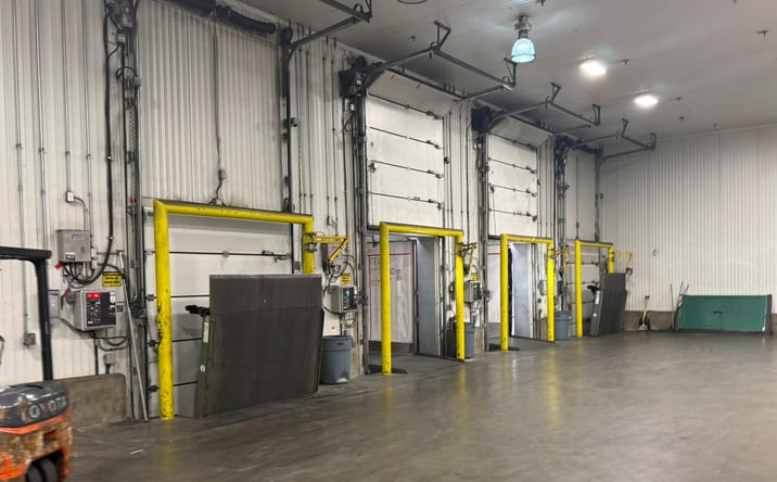 Pictures of Industrial property located at 890 N 71st Ave, Phoenix, AZ 85043 for lease - image #1