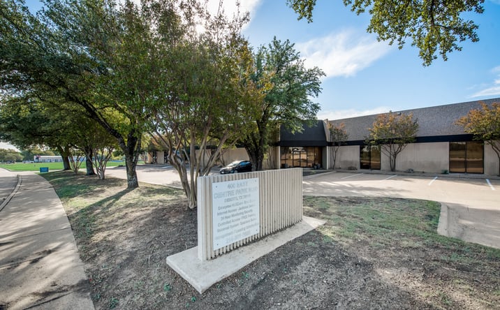Pictures of Office property located at 400 E Centre Park Blvd, DeSoto, TX 75115 for lease - image #1