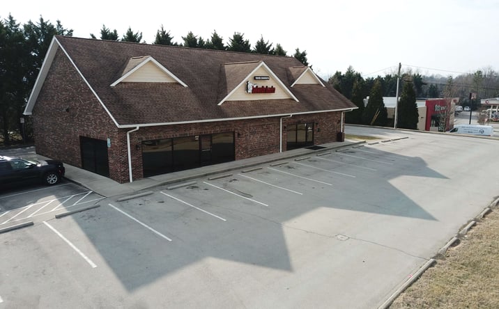 Pictures of Retail, Office, Special Purpose property located at 1906 W Broadway Ave, Maryville, TN 37801 for lease - image #1