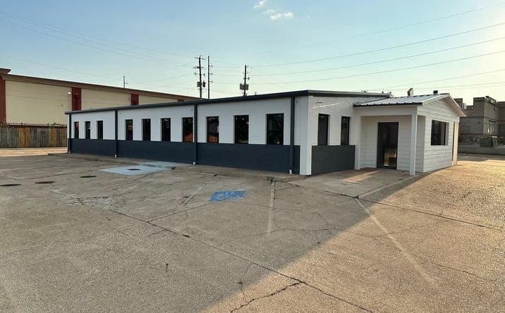Pictures of Retail, Restaurant property located at 3920 N State Line Ave, Texarkana, AR 71854 for lease - image #1