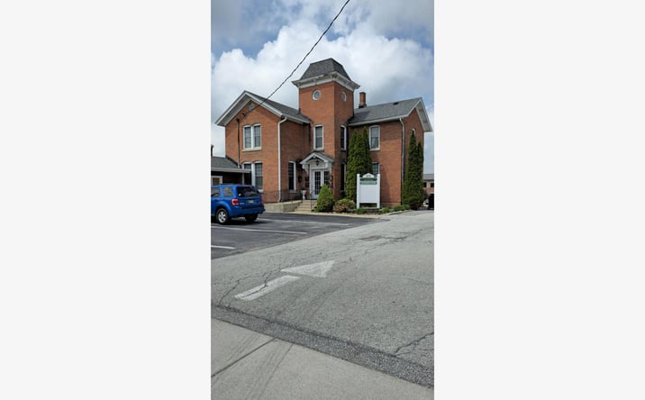Pictures of Office property located at 213 S Court St, Crown Point, IN 46307 for lease - image #1