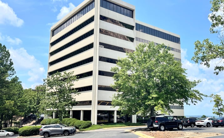 Pictures of Office property located at 600 Beacon Pkwy W, Birmingham, AL 35209 for lease - image #1