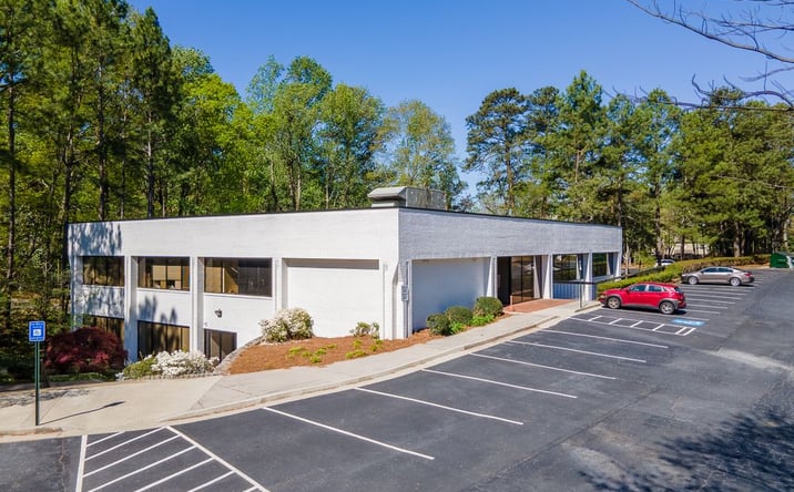 Pictures of Office property located at 2323 Perimeter Park Dr, Chamblee, GA 30341 for lease - image #1