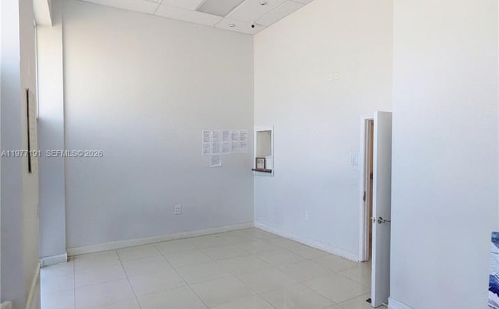 Pictures of Retail, Office property located at 1100 W Oakland Park Blvd # 3, Wilton Manors, FL 33311 for lease - image #1