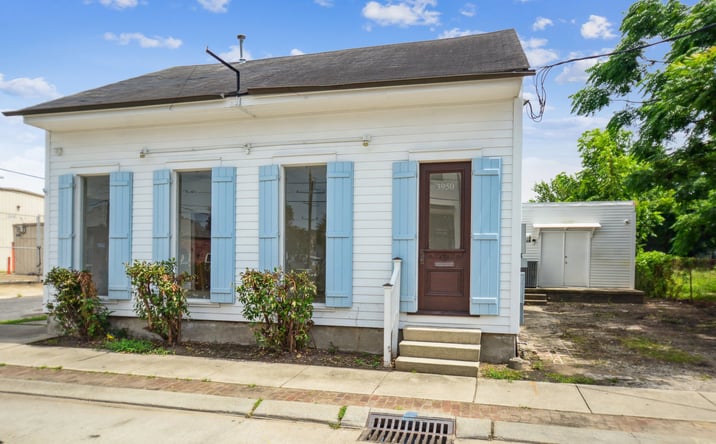 Pictures of Office, Retail, Restaurant property located at 3950 Tchoupitoulas St, New Orleans, LA 70115 for lease - image #1