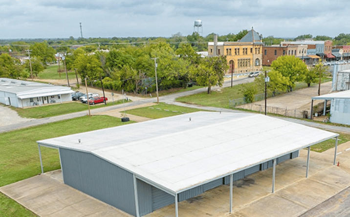 Pictures of Retail, Office property located at 224 W Liberty St, Pilot Point, TX 76258 for lease - image #1