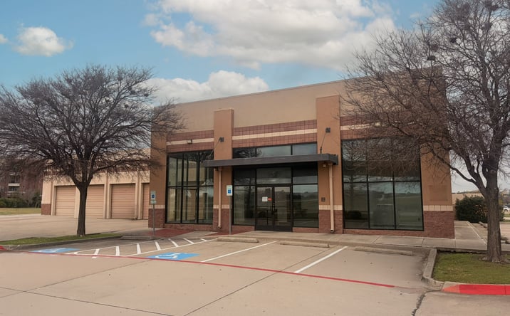 Pictures of Retail property located at 3590 Grapevine Mills Blvd N, Grapevine, TX 76051 for lease - image #1