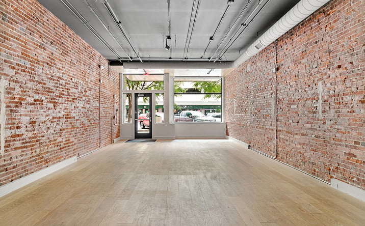 Pictures of Retail, Office, Restaurant property located at 144 N 14th St, Lincoln, NE 68508 for lease - image #1