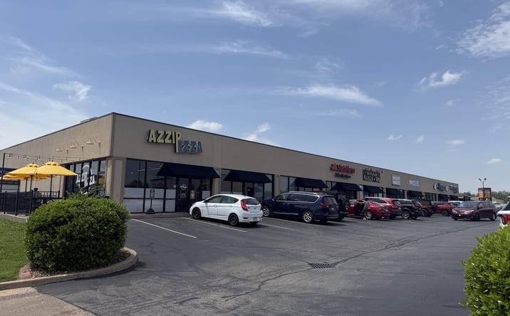 Pictures of Retail property located at 5225 Pearl Dr Suite B, Evansville, IN 47712 for lease - image #1