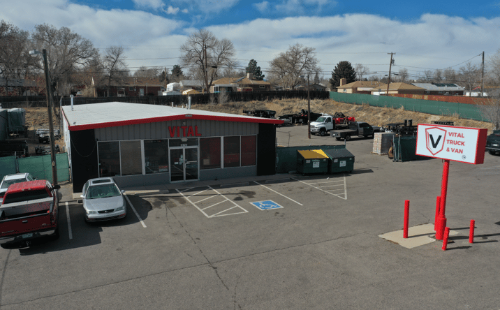 Pictures of Retail, Industrial property located at 10795 Irma Dr, Northglenn, CO 80233 for lease - image #1
