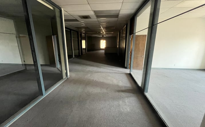 Pictures of Retail, Office, Special Purpose property located at 1400 18th St, Bakersfield, CA 93301 for lease - image #1