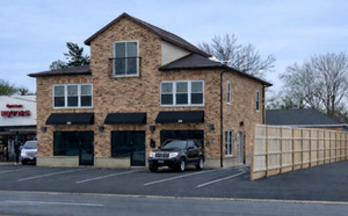 Pictures of Office property located at 917 E Oakton St, Des Plaines, IL 60018 for lease - image #1
