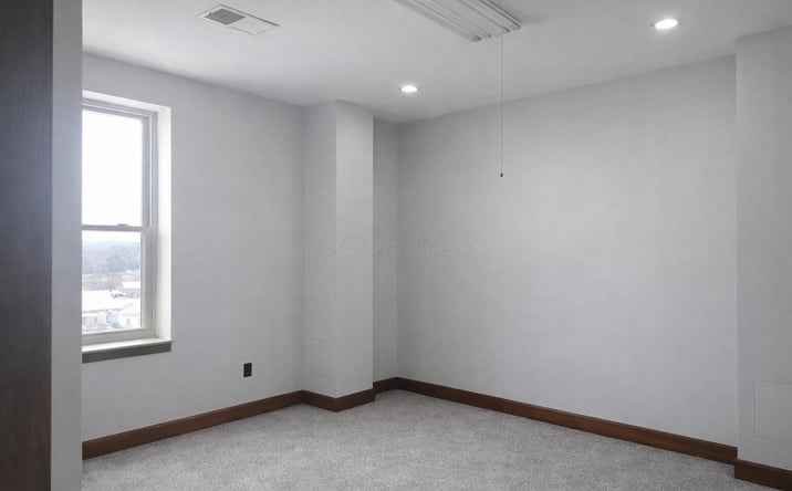 Pictures of Office property located at 201 S Broad Street #510, Lancaster, OH 43130 for lease - image #1