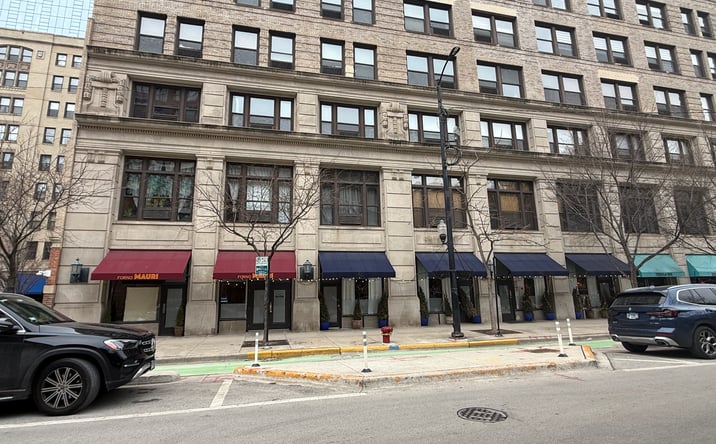 Pictures of Retail property located at 600 S Dearborn Street, Chicago, IL 60605 for lease - image #1