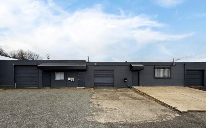 Pictures of Retail, Industrial property located at 2733 S Ash St, Tacoma, WA 98409 for lease - image #1