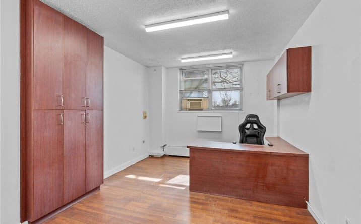 Pictures of Office property located at 15611 Aguilar Avenue 1014, New York, NY 11367 for lease - image #1