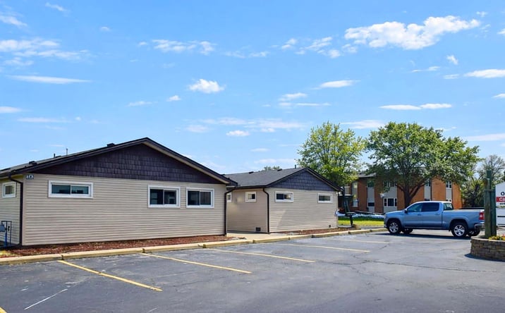 Pictures of Office, Land property located at 29539 - 29549 W. Jefferson Avenue, Gibraltar, MI 48173 for lease - image #1